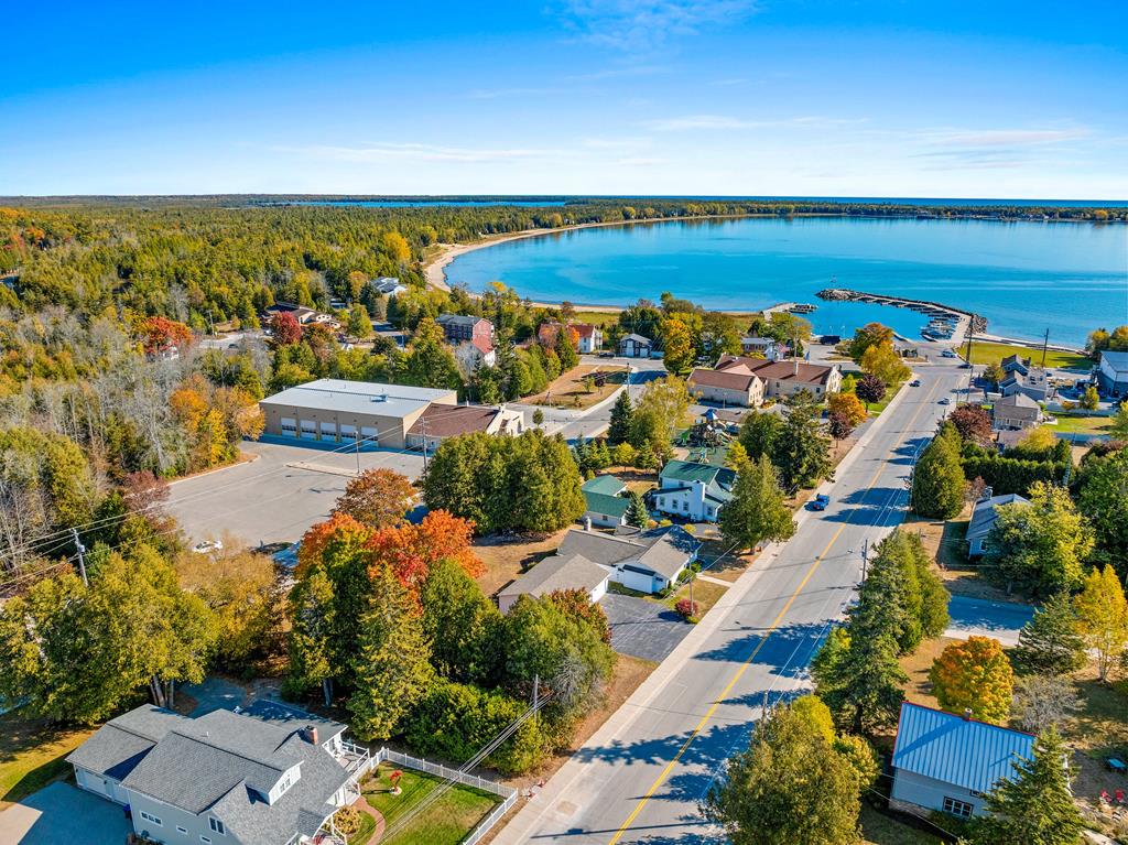 2408 County F Baileys Harbor, WI 54202 - Photo 8 of 45