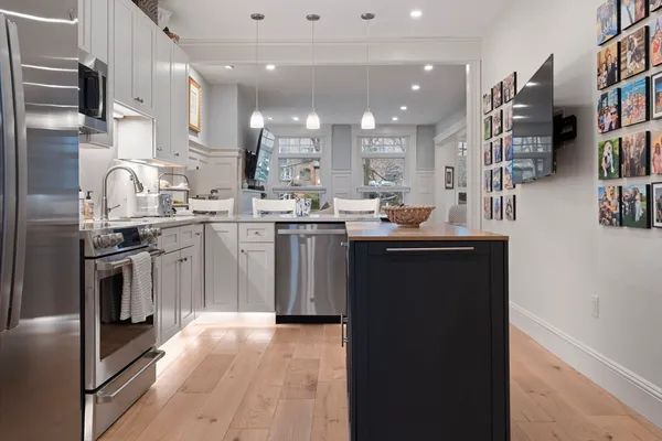 $8,000 | 1797 Beacon Street, Unit 1, Brookline, MA 02445