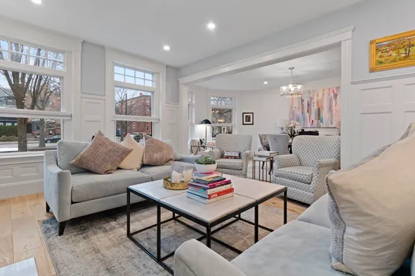 $8,000 | 1797 Beacon Street, Unit 1, Brookline, MA 02445