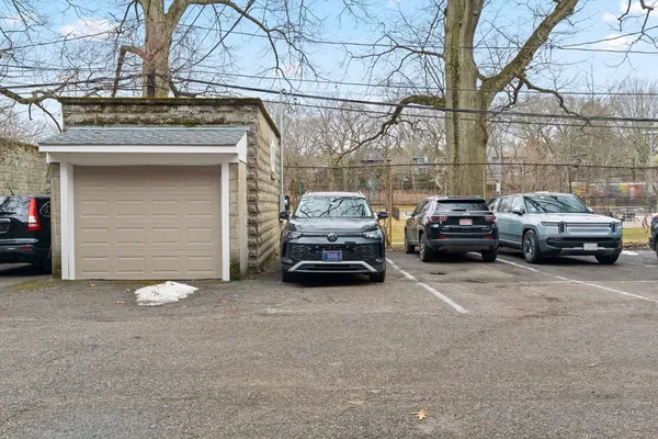 $8,000 | 1797 Beacon Street, Unit 1, Brookline, MA 02445