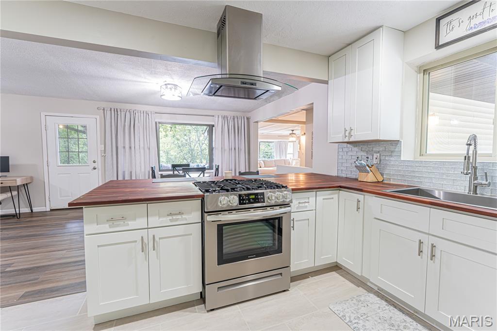 6310 Heintz Road Oakville, MO 63129 - Photo 10 of 33 Gallery Image 10