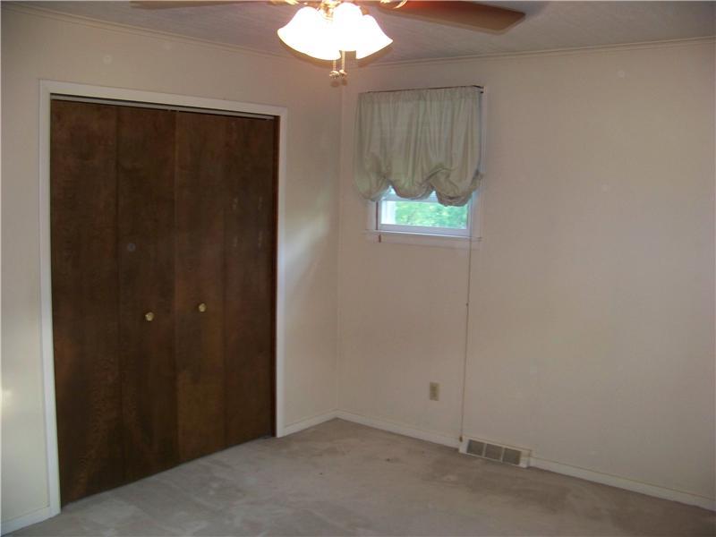 540 McCombs Road Venetia, PA 15367 - Photo 23 of 25 Bedroom.