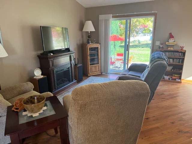 $284,900 | 4425 33rd Street South, La Crosse, WI 54601