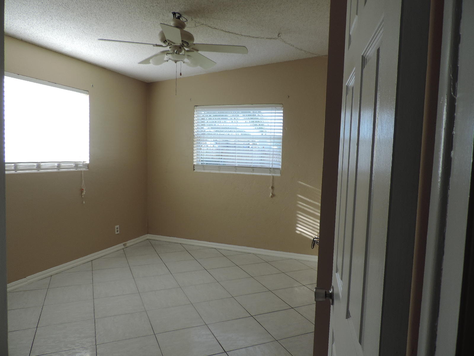 5657 South Rue Road West Palm Beach, FL 33415 - Photo 22 of 32 DSCN0475
