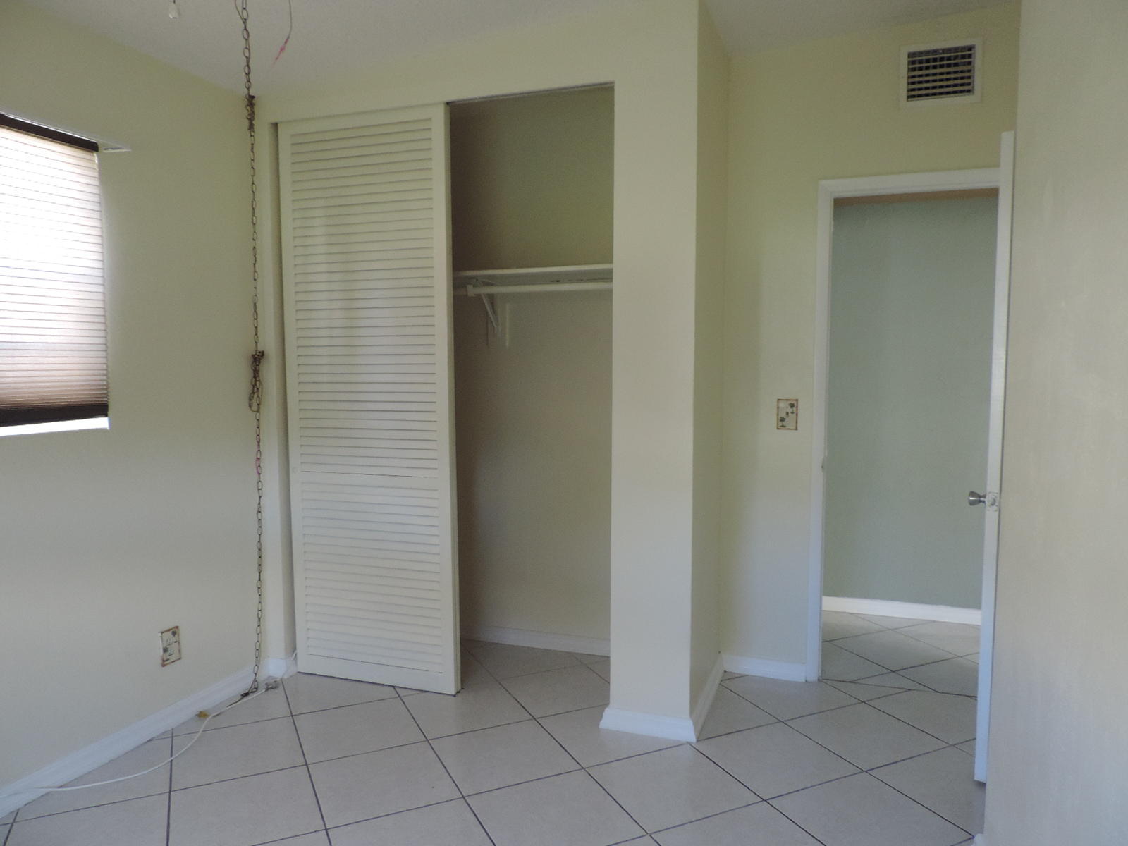 5657 South Rue Road West Palm Beach, FL 33415 - Photo 27 of 32 DSCN0480