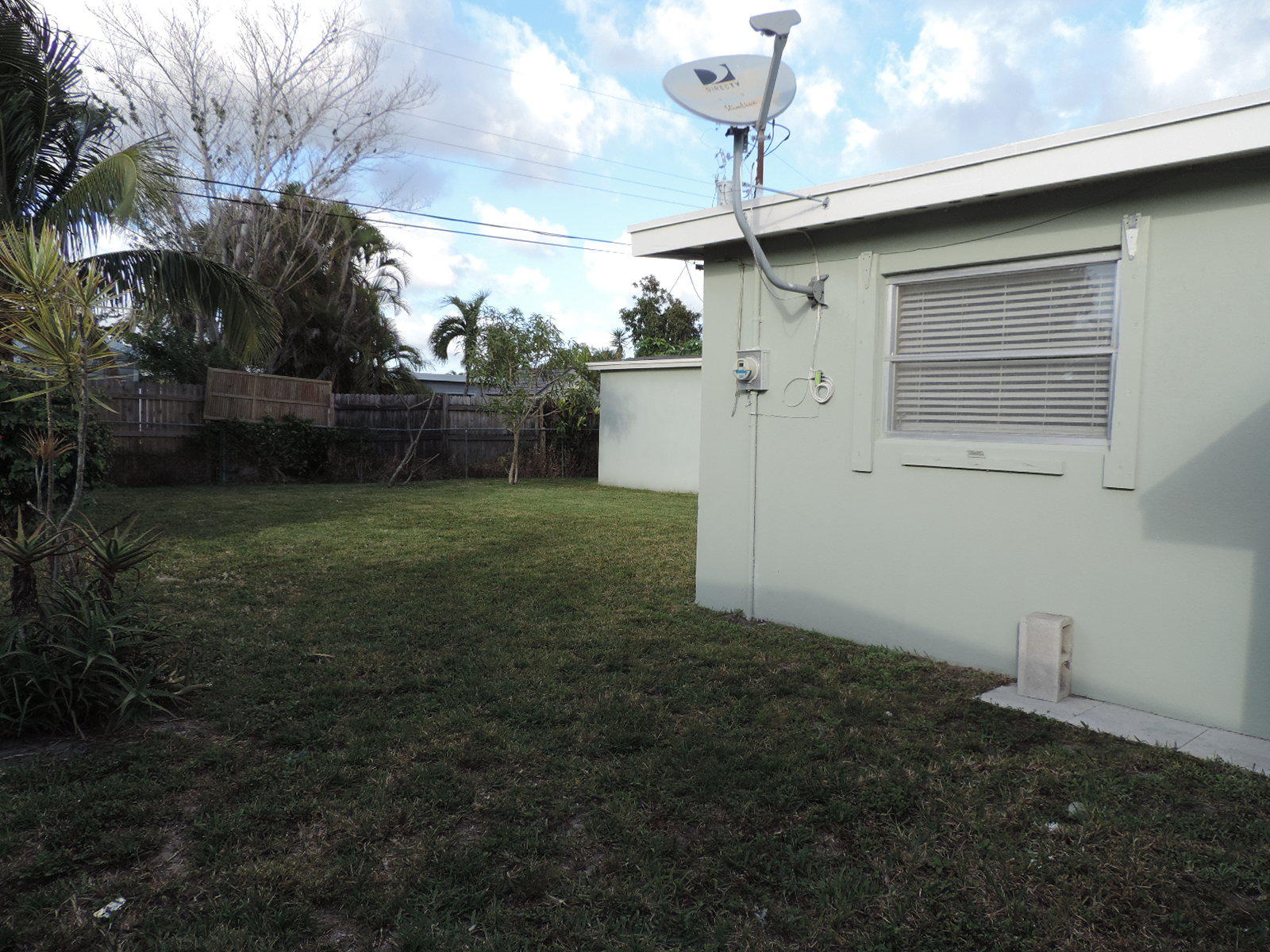 5657 South Rue Road West Palm Beach, FL 33415 - Photo 8 of 32 DSCN0461
