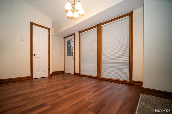$380,000 | 705 Old 63 South, Columbia, MO 65201