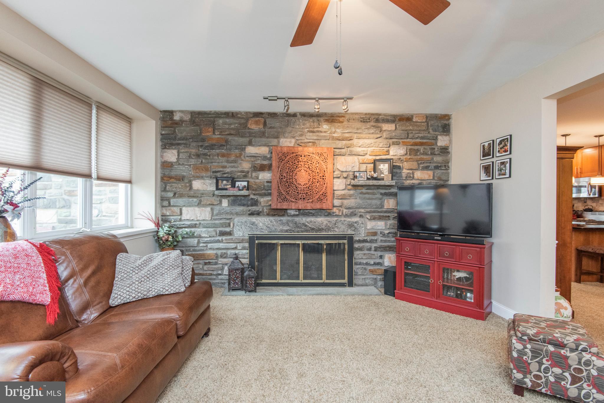 723 Martens Lane Springfield, PA 19064 - Photo 3 of 35 Living Room with fireplace