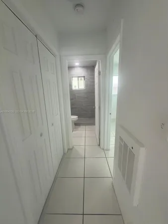 $1,800 | 2622 Northwest 24th Street, Unit 3B, Miami, FL 33142