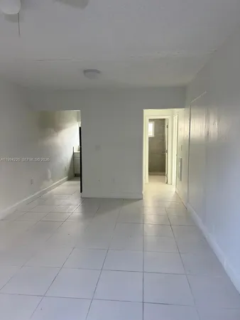$1,800 | 2622 Northwest 24th Street, Unit 3B, Miami, FL 33142