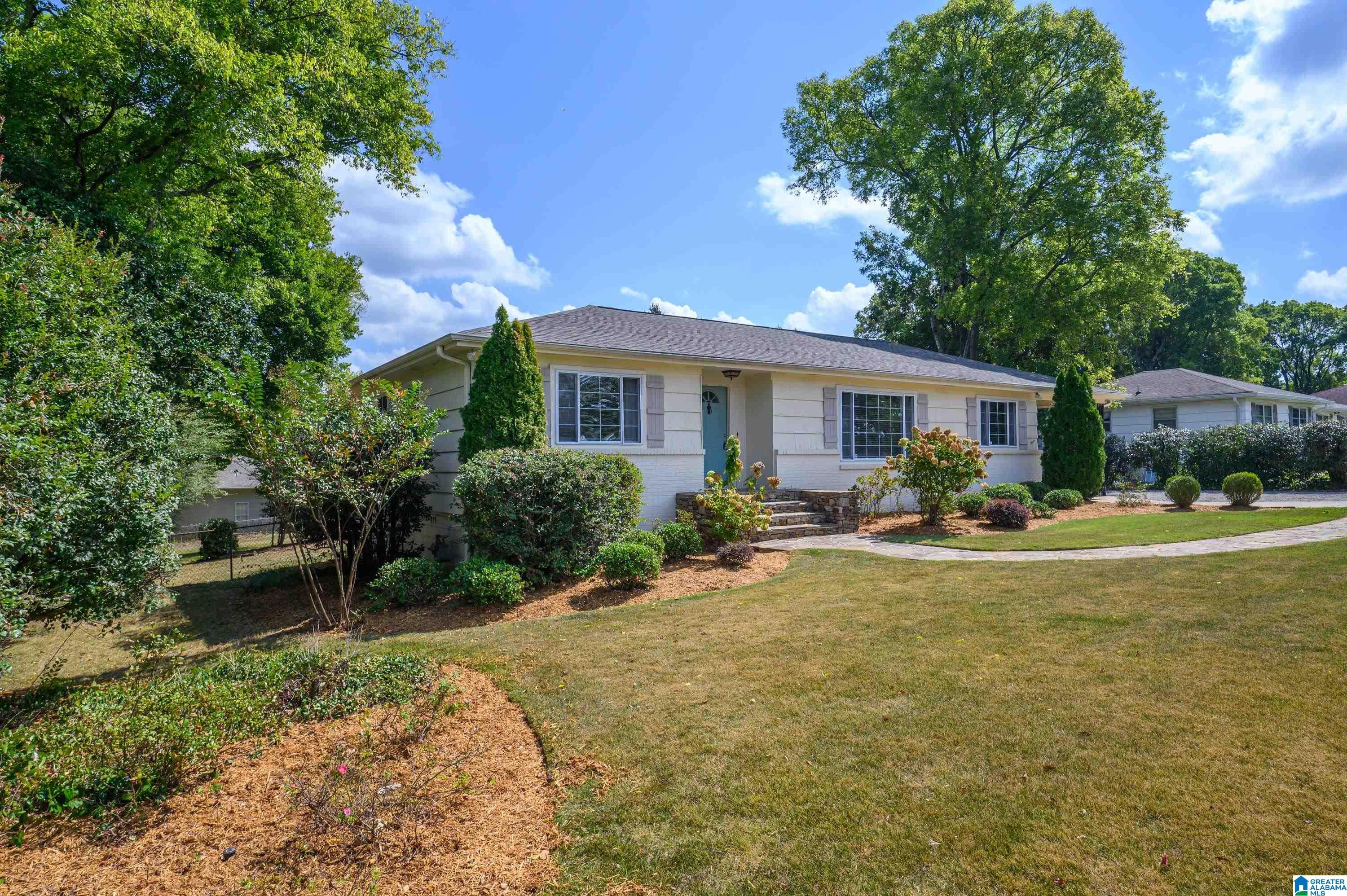 311 Shades Crest Road Hoover, AL 35226 - Photo 3 of 100 Gallery Image 3