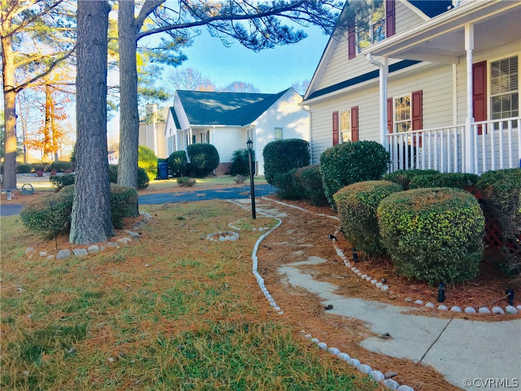 7483 Trailing Rock Road Prince George, VA 23875 - Photo 8 of 39
