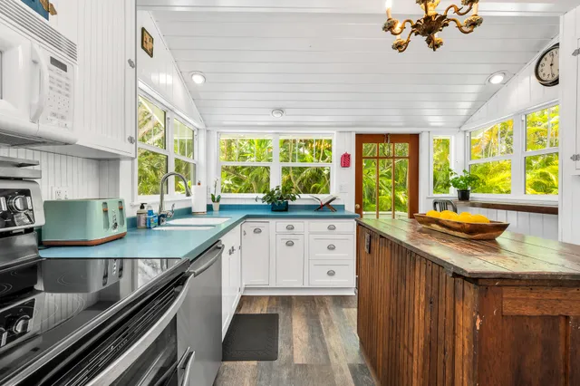 $14,000 | 708 Southeast Riverside Drive, Stuart, FL 34994