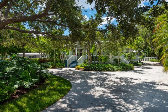 $14,000 | 708 Southeast Riverside Drive, Stuart, FL 34994