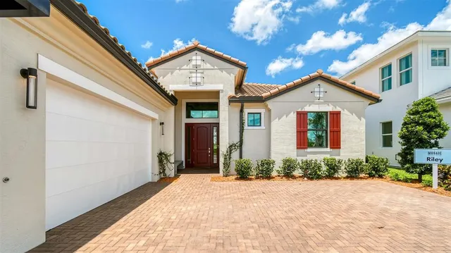 $819,990 | 13670 Southeast Grovewood Drive, Port St. Lucie, FL 34984