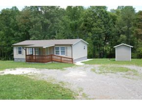7202 Hopkins Farm Road, Unit 1 Wise, VA 24293 - Photo 5 of 8 full view with yard