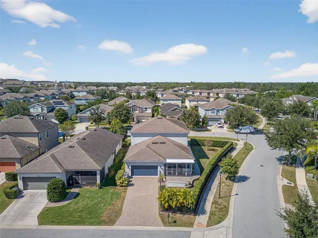 $650,000 | 5706 Esker Falls Lane, Lithia, FL 33547