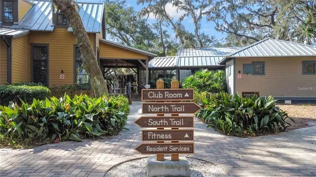 $650,000 | 5706 Esker Falls Lane, Lithia, FL 33547