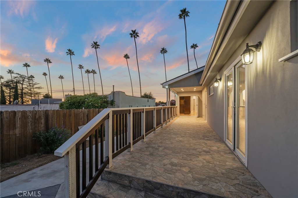 1362 Linden Avenue Glendale, CA 91201 - Photo 7 of 42