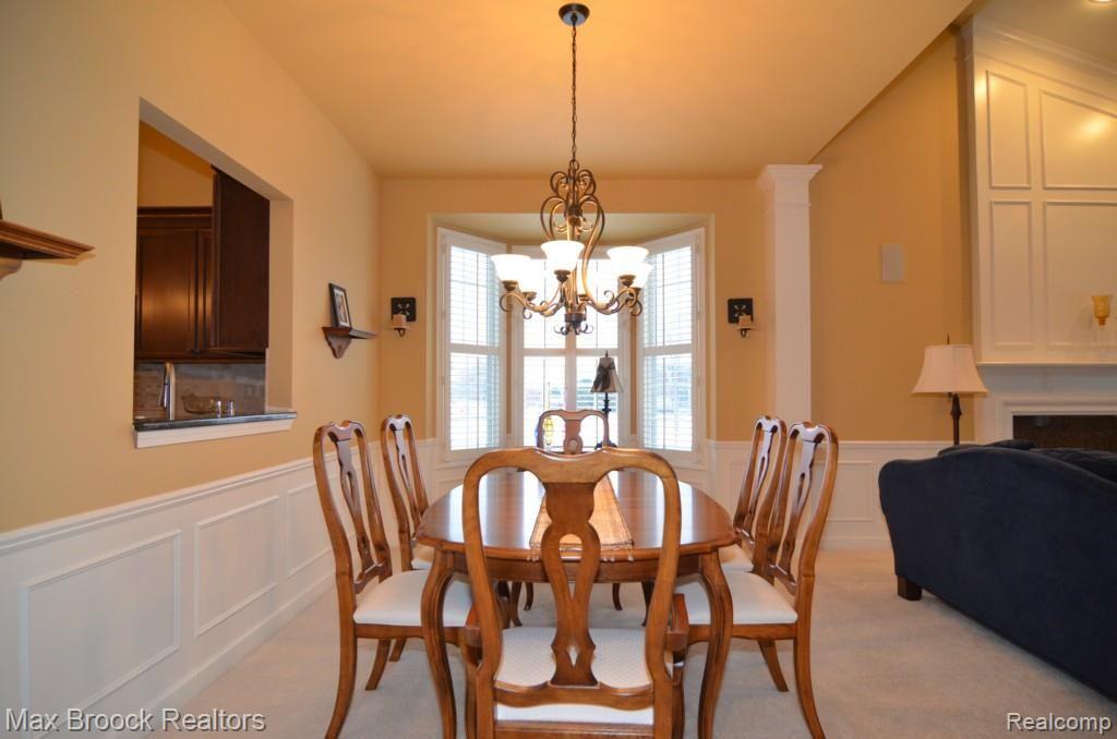 3717 Tremonte Circle Rochester, MI 48306 - Photo 13 of 38 Dining area.jpg