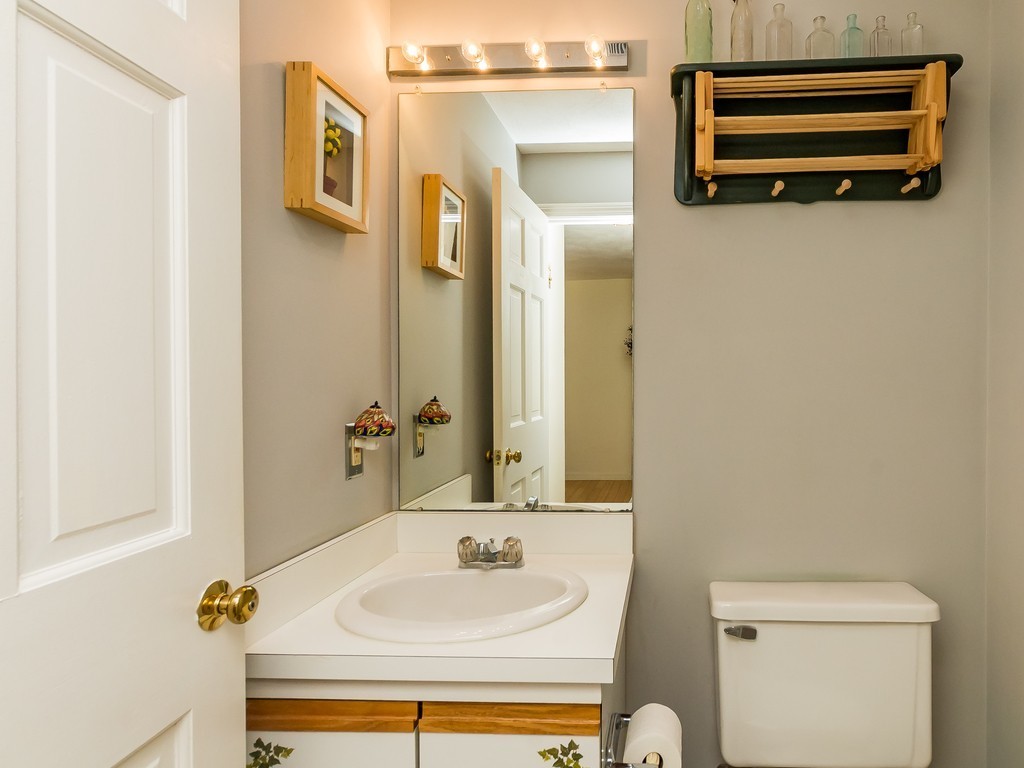 7 Apple Ridge Road, Unit 4 Maynard, MA 01754 - Photo 12 of 36 Gallery Image 12