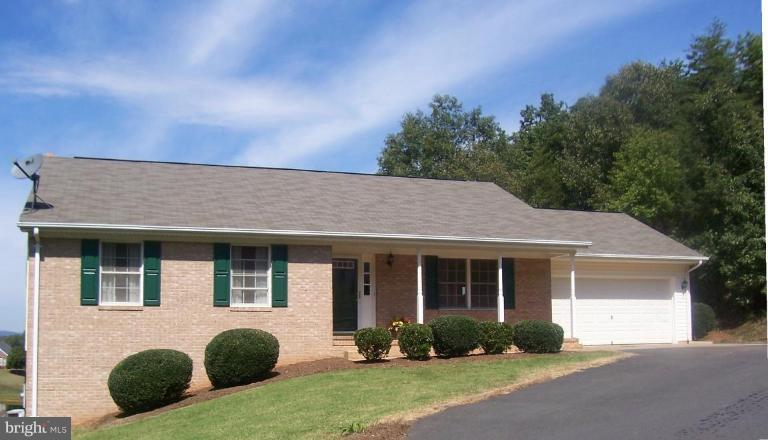 8128 Bailey Road Warrenton, VA 20186 - Photo 1 of 22 Exterior (Main)
