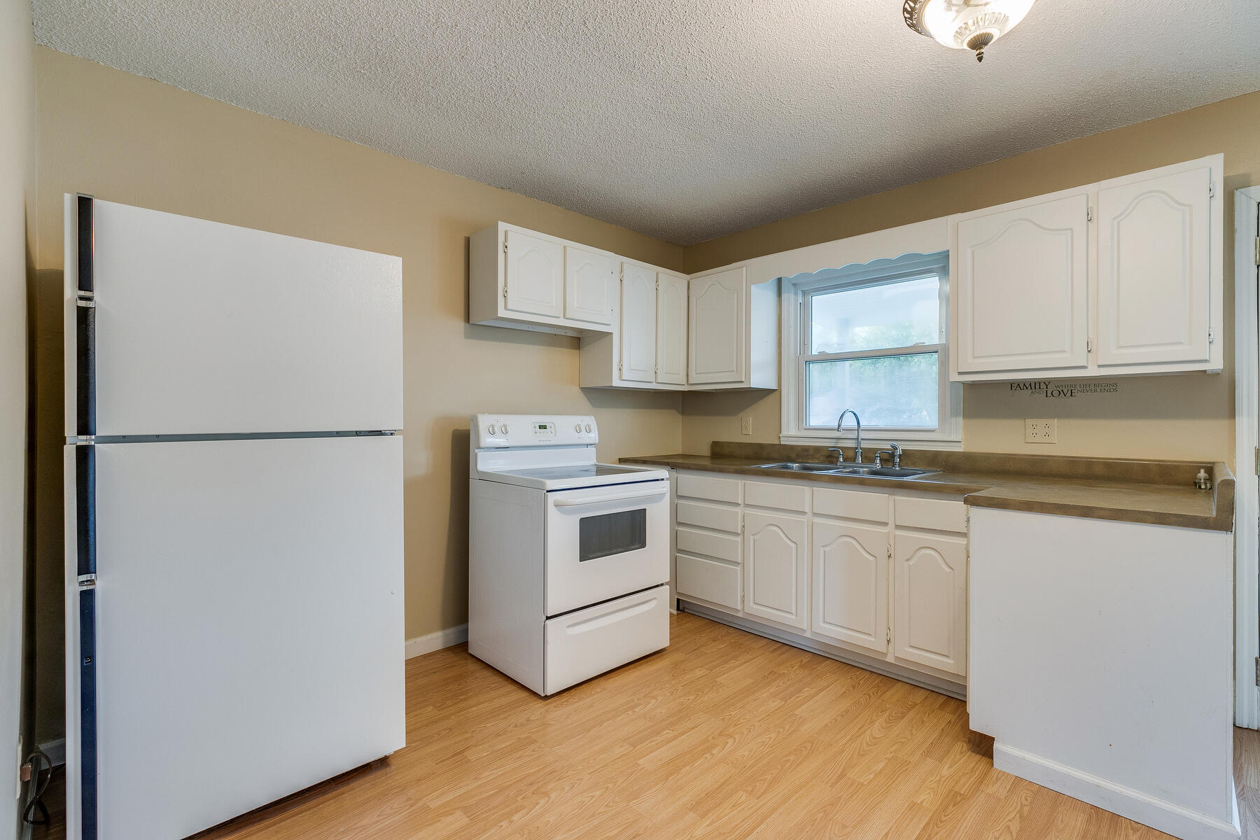 2037 Dave Buck Road Johnson City, TN 37601 - Photo 17 of 49 017