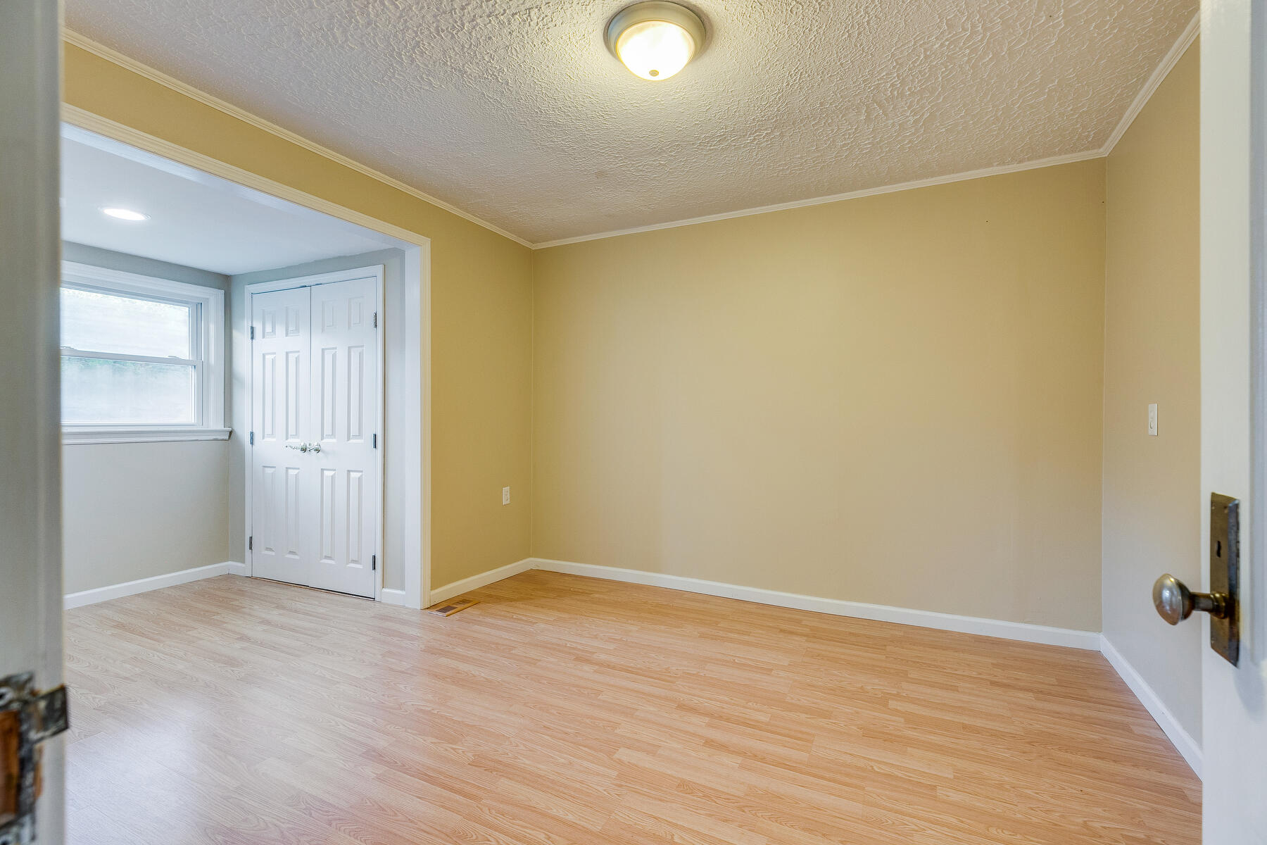2037 Dave Buck Road Johnson City, TN 37601 - Photo 30 of 49 030