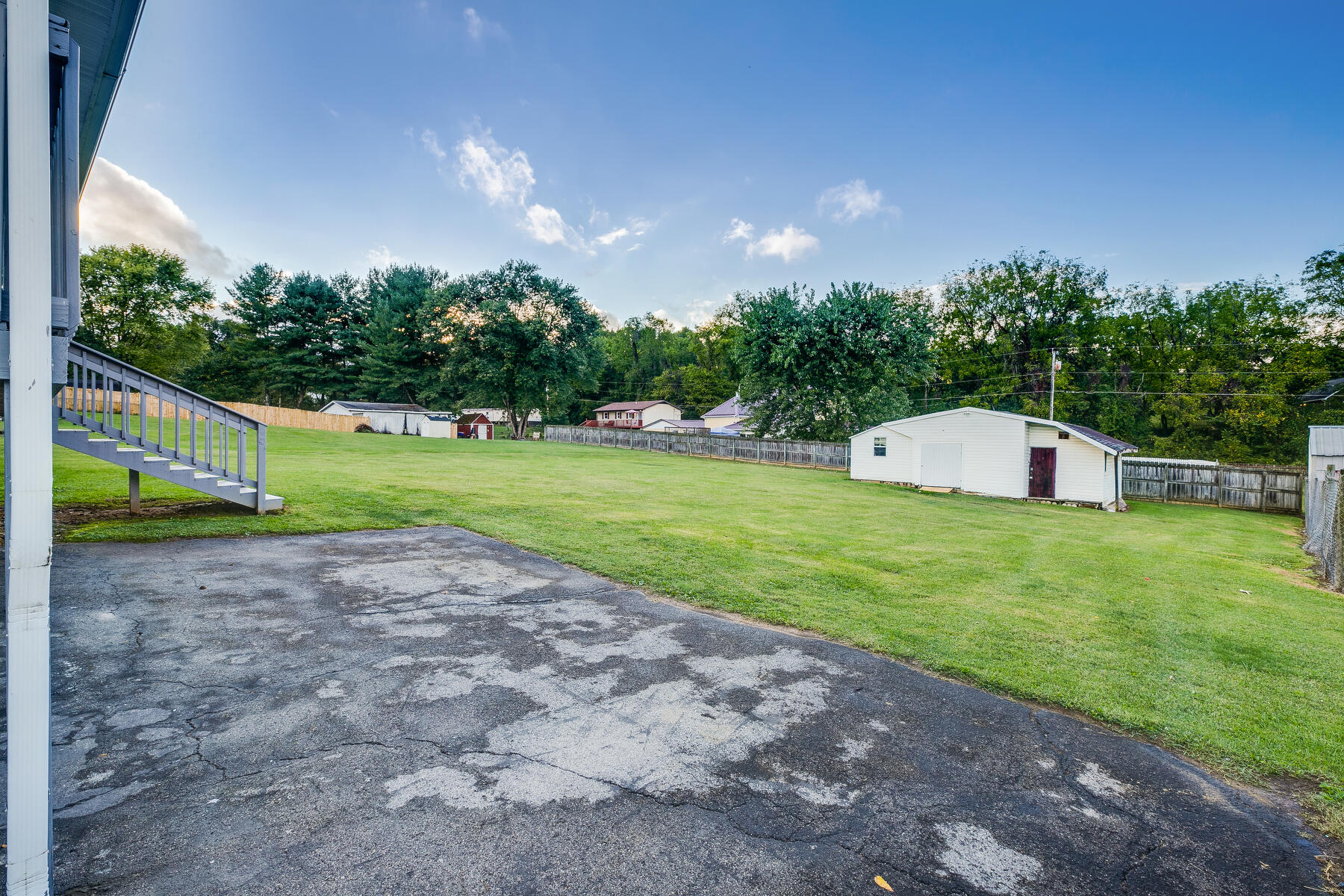 2037 Dave Buck Road Johnson City, TN 37601 - Photo 42 of 49 042
