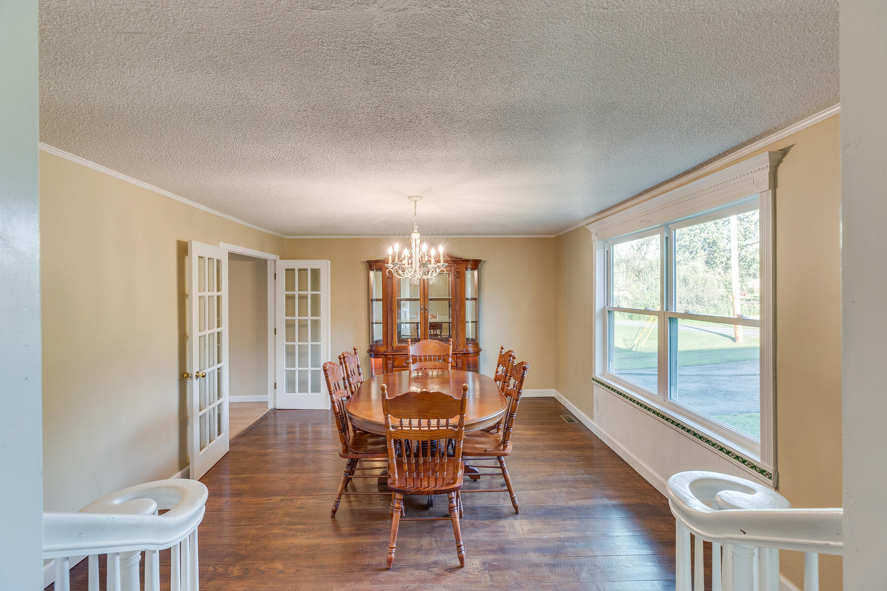 2037 Dave Buck Road Johnson City, TN 37601 - Photo 10 of 49 010