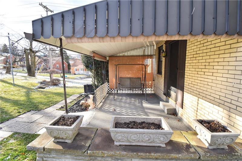 1375 Hamilton Road Pittsburgh, PA 15234 - Photo 4 of 16 Gallery Image 4