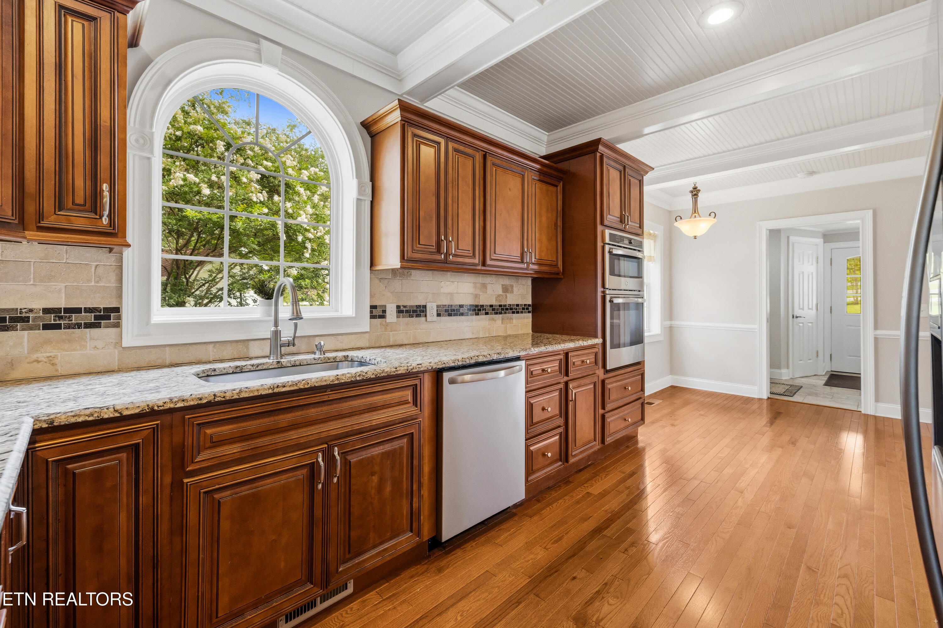 1640 Munsey Hatcher Road Seymour, TN 37865 - Photo 11 of 60 Kitchen