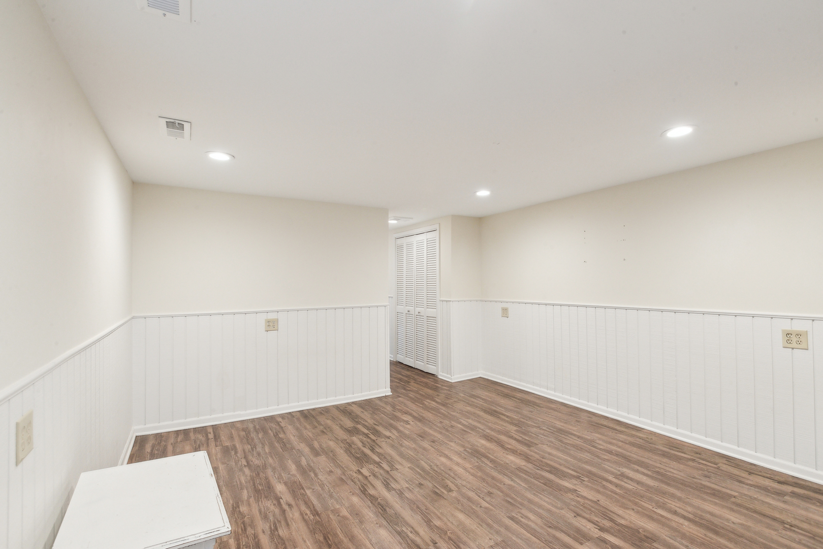 244 Glendale Road Glenview, IL 60025 - Photo 11 of 20