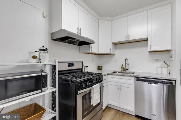 $279,900 | 2030 North Adams Street, Unit 303, Arlington, VA 22201