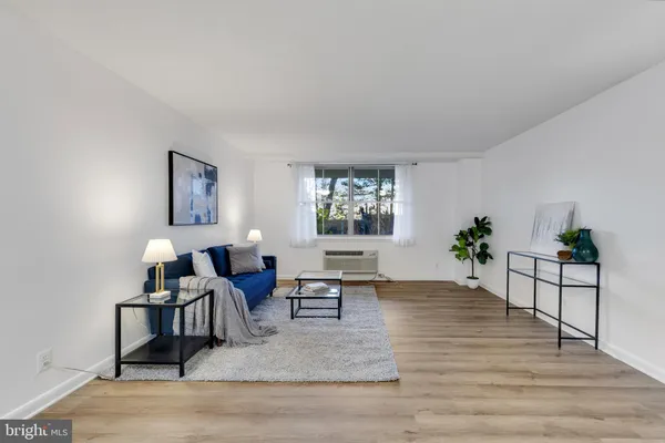 $279,900 | 2030 North Adams Street, Unit 303, Arlington, VA 22201