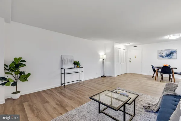 $279,900 | 2030 North Adams Street, Unit 303, Arlington, VA 22201