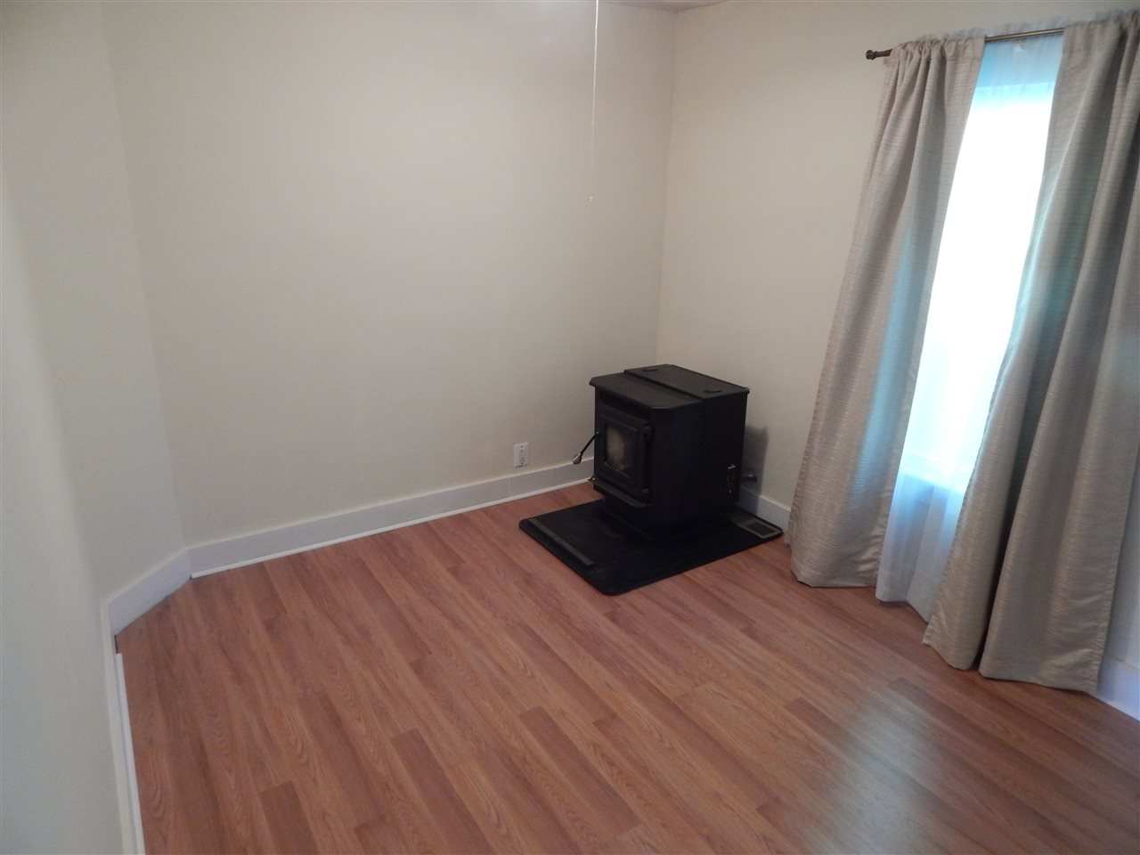 99 Southridge Street Springfield, VT 05156 - Photo 11 of 23 Gallery Image 11