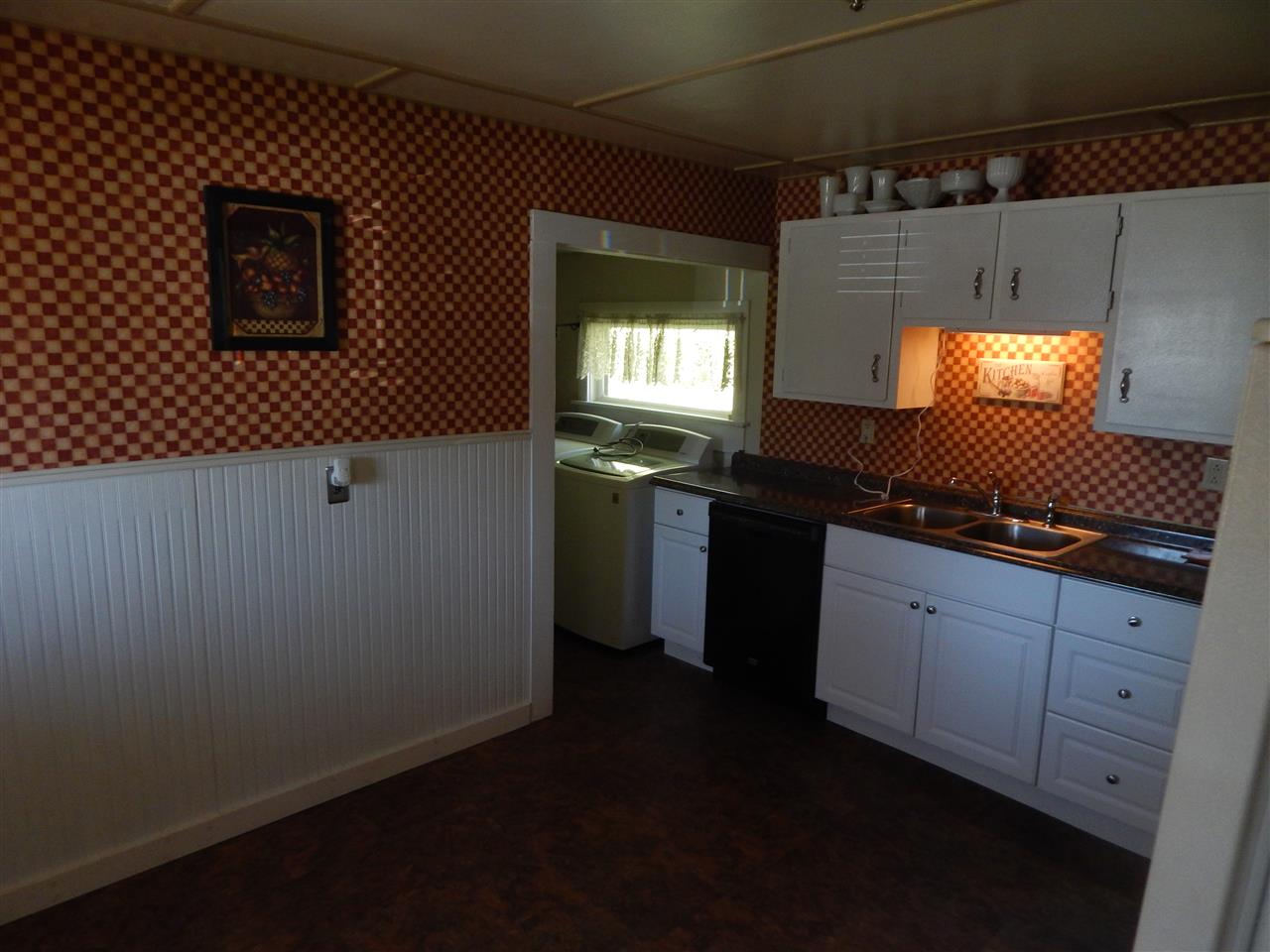 99 Southridge Street Springfield, VT 05156 - Photo 8 of 23 Gallery Image 8