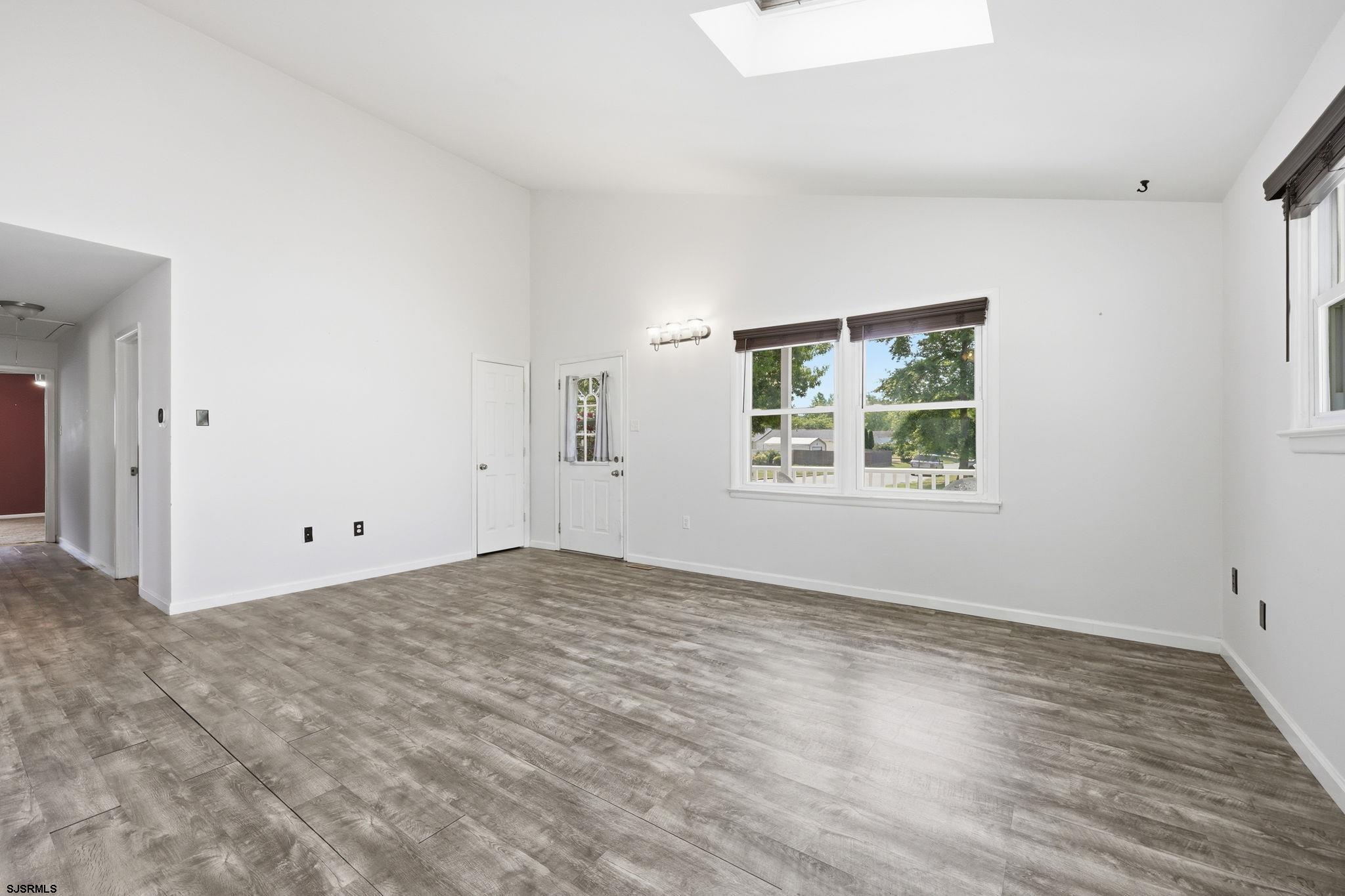 923 Center Street Tuckerton, NJ 08087 - Photo 4 of 23