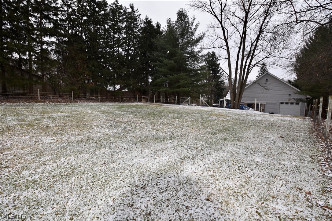 28025 Cannon Road Solon, OH 44139 - Photo 7 of 35