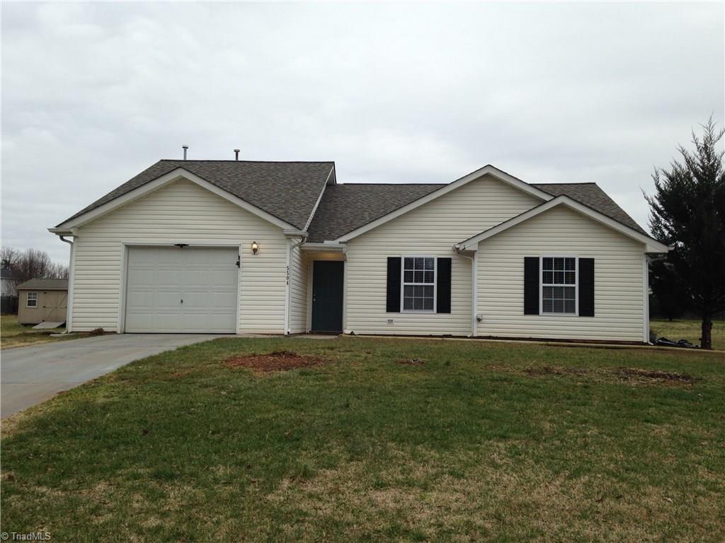 5504 Jason Road Greensboro, NC 27405 - Photo 1 of 10 Gallery Image 1