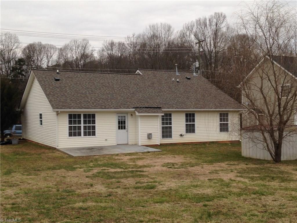 5504 Jason Road Greensboro, NC 27405 - Photo 7 of 10 Large patio for relaxing