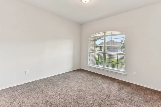 an empty room with a empty space