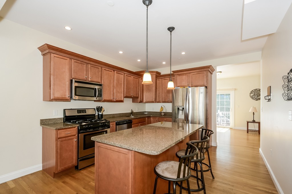6 Charles Ridge Road, Unit B Littleton, MA 01460 - Photo 2 of 23 Gallery Image 2
