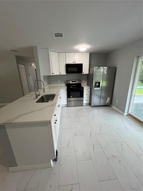 4674 Lighthouse Circle Orlando, FL 32808 - Photo 6 of 19