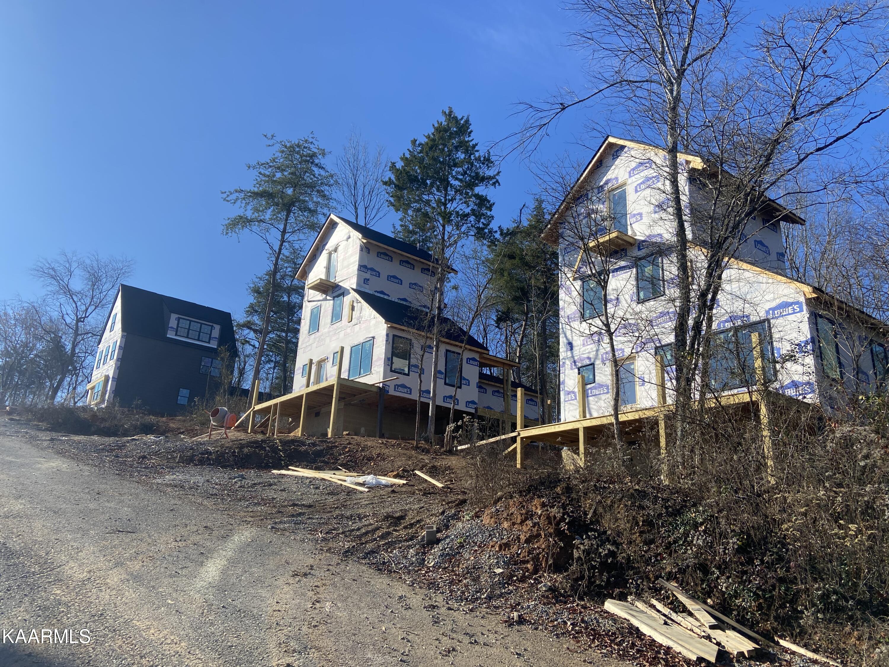 970 Douglas Dam Road, Unit 4 Kodak, TN 37764 - Photo 6 of 27 IMG-1946