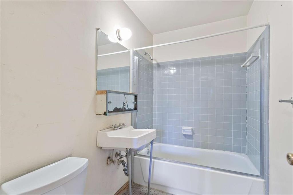 2881 Gwendon Terrace Decatur, GA 30034 - Photo 13 of 17