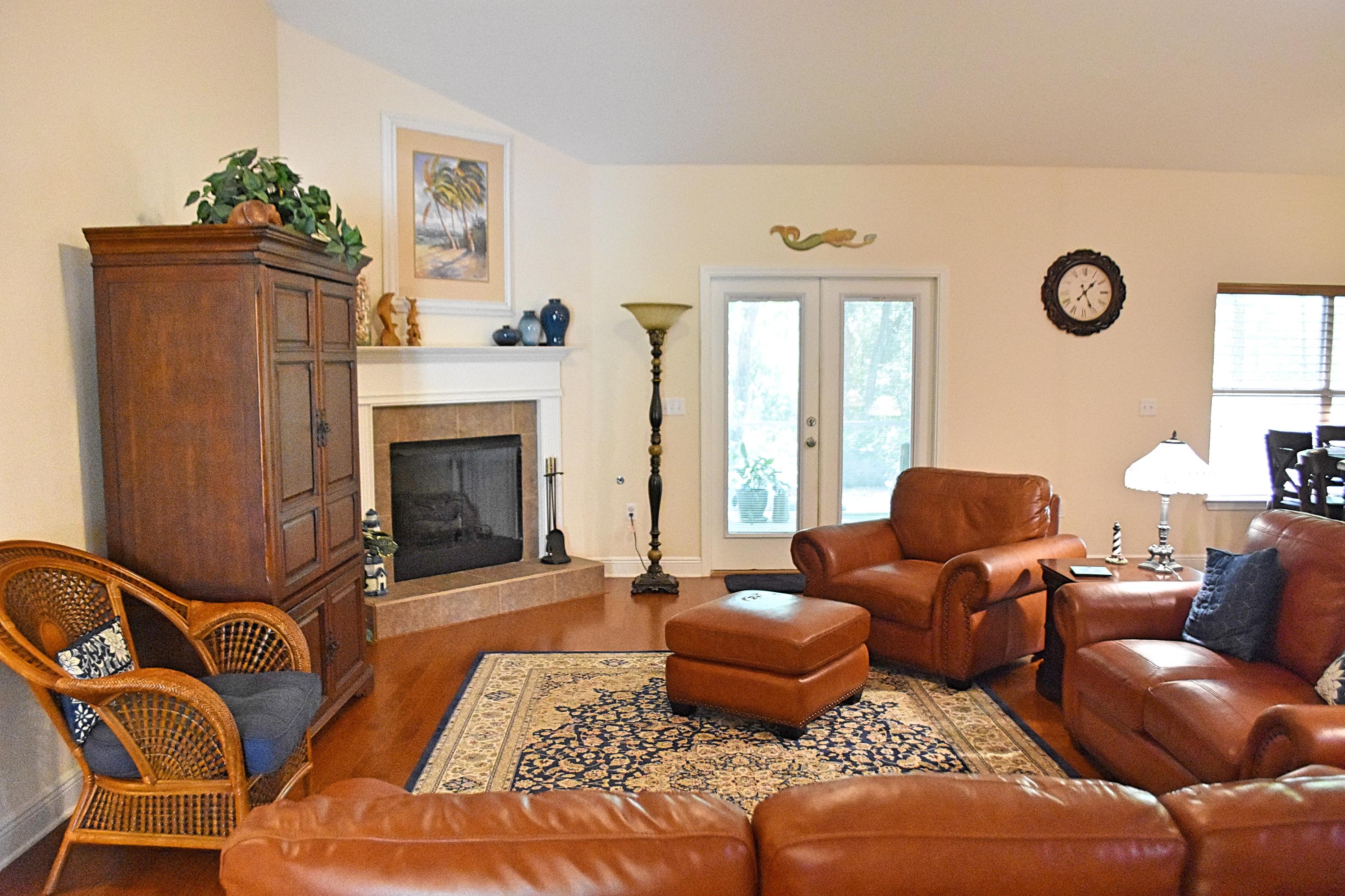 Family Room_4
