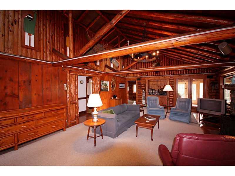 29 Sunset Road Boothbay Harbor, ME 04538 - Photo 13 of 35 Living Room.