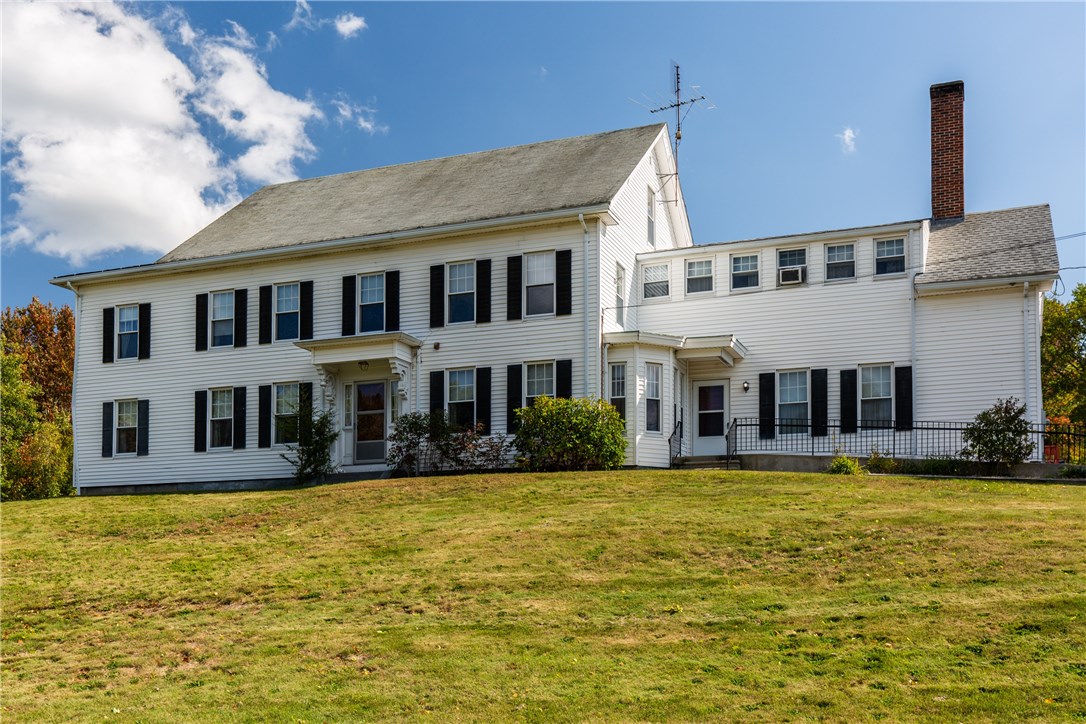 75 Wrentham Road Cumberland, RI 02864 - Photo 3 of 45